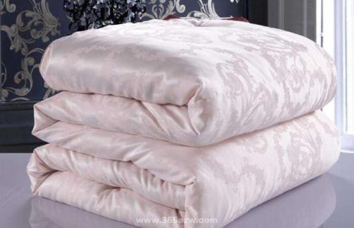 蠶絲被真假辨別方法，冬天保暖就靠它了